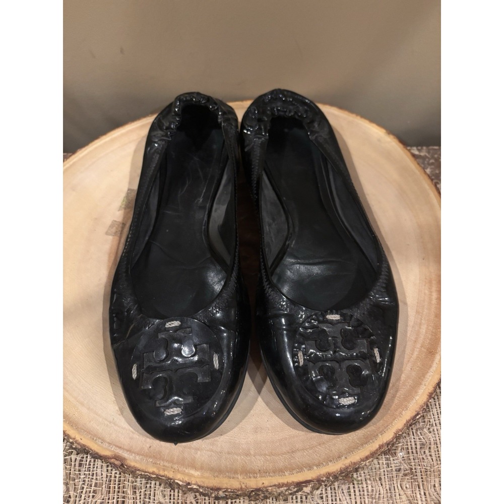 TORY‎ BURCH Logo Black Patent Leather Flat Size: 71/2 M - Picture 2 of 8